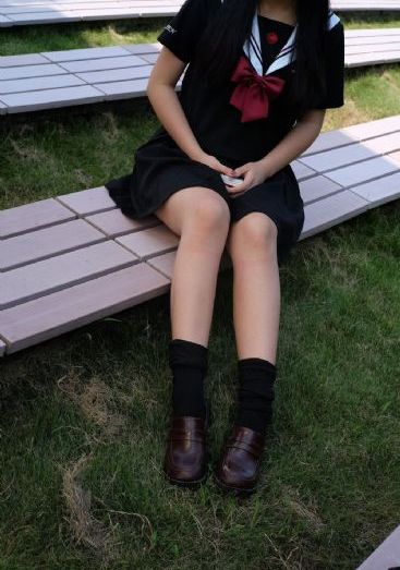 欧美白丝小女孩_国产剧在线观看电视