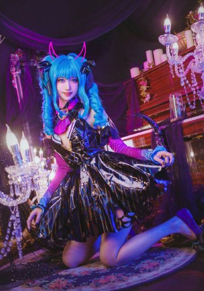欧美复古相框_4K高清完整版