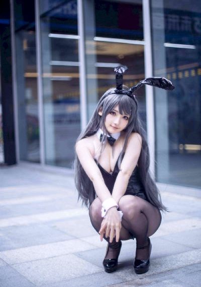 欧美大牌女休闲衣服_超清免费高清观看