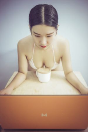 色噜噜狠狠色综合中国_高清电影在线观看