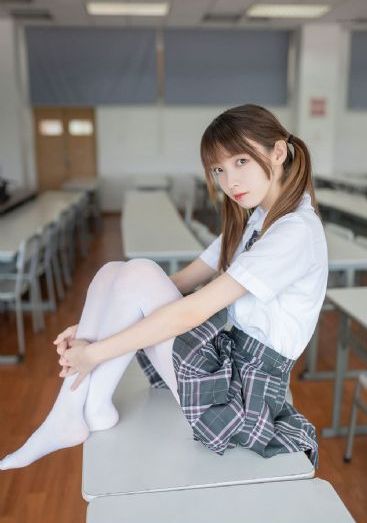 欧美翻毛短靴街拍女_国产剧电影在线观看