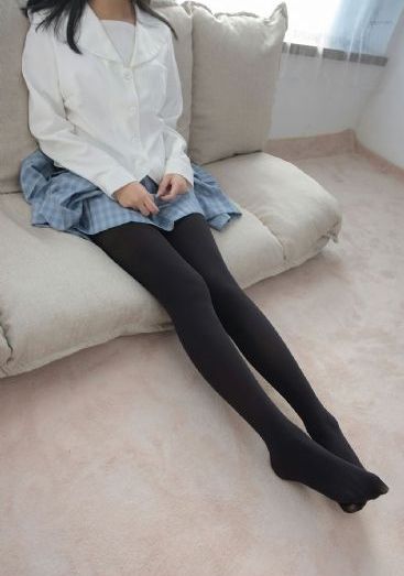 日本成人制服视频_720迅雷电影在线