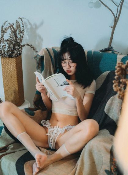 色噜噜国产日韩精品欧美一区二区_免费高清在线观看