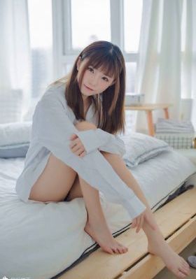 女人自己扒开荫道口_正片免费观看