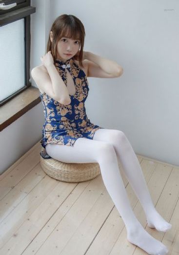 美女教师的乳罩_在线手机观看