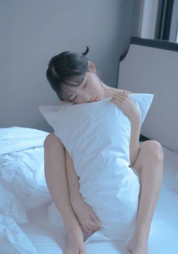 美女更衣_4K免费观看