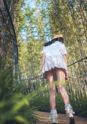 美女被啪到深处喷水a片直播软件_手机在线看片